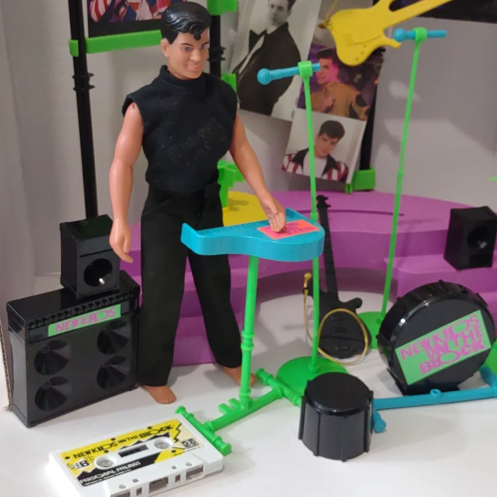 Vintage New Kids On the Block Doll Stage - Picture 5 of 13